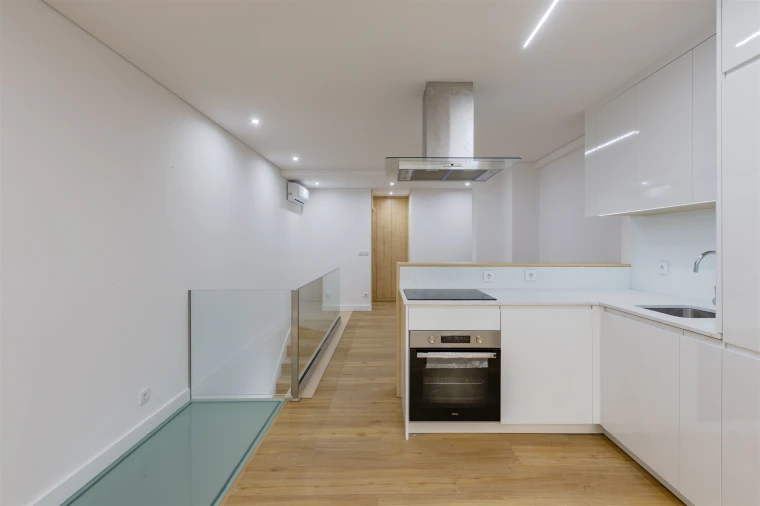 Apartamento T0 para Venda em Cedofeita, Santo Ildefonso, Sé, Miragaia, São Nicolau e Vitória Foto 5