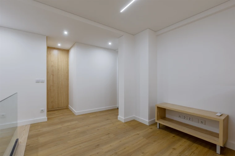 Apartamento T0 para Venda em Cedofeita, Santo Ildefonso, Sé, Miragaia, São Nicolau e Vitória Foto 13