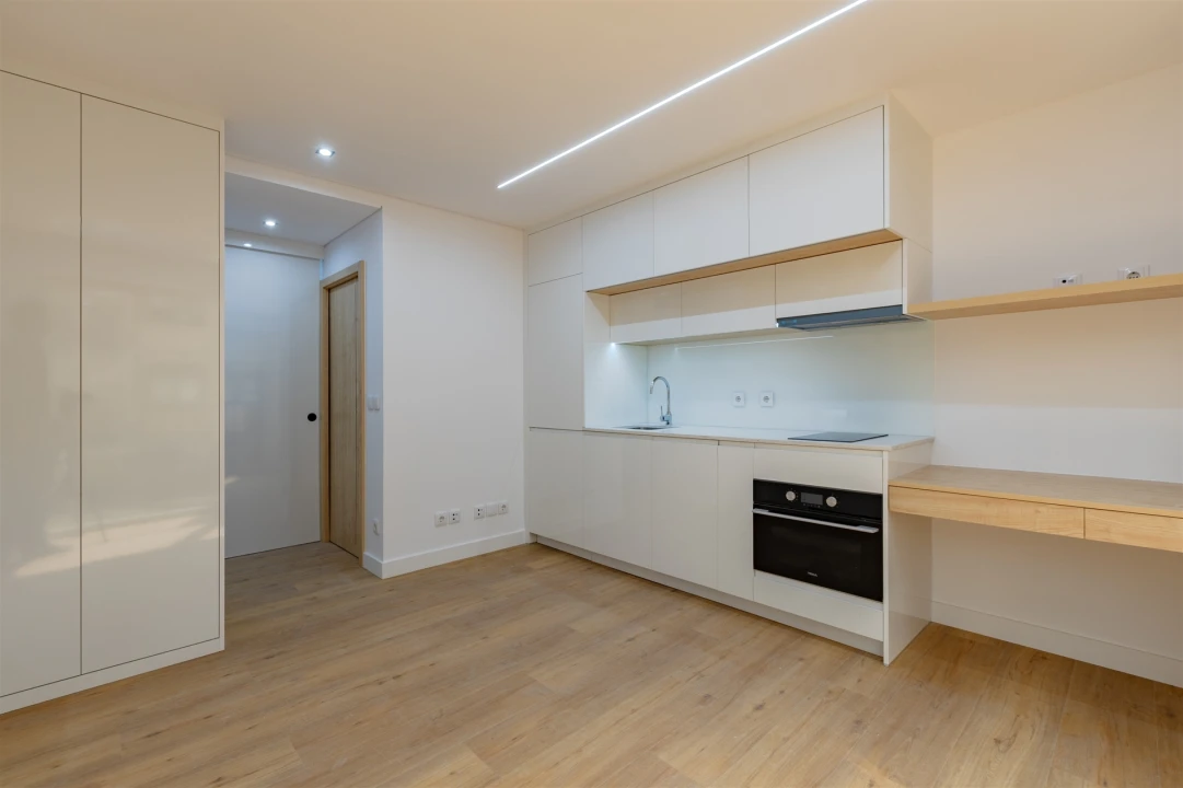 Apartamento T0 para Venda em Cedofeita, Santo Ildefonso, Sé, Miragaia, São Nicolau e Vitória Foto 9