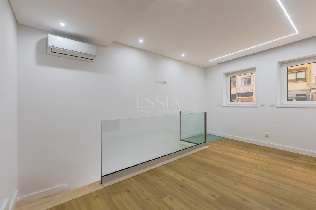 Apartamento T0 para Venda em Cedofeita, Santo Ildefonso, Sé, Miragaia, São Nicolau e Vitória Foto 12