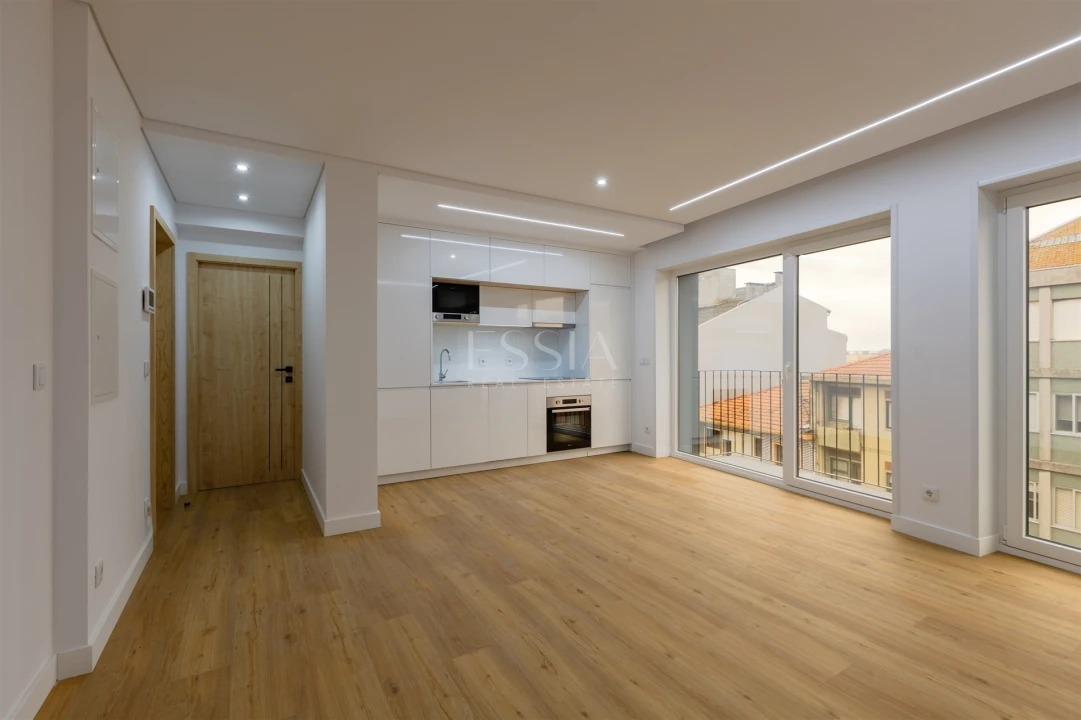 Apartamento T1 para Venda em Cedofeita, Santo Ildefonso, Sé, Miragaia, São Nicolau e Vitória Foto 4