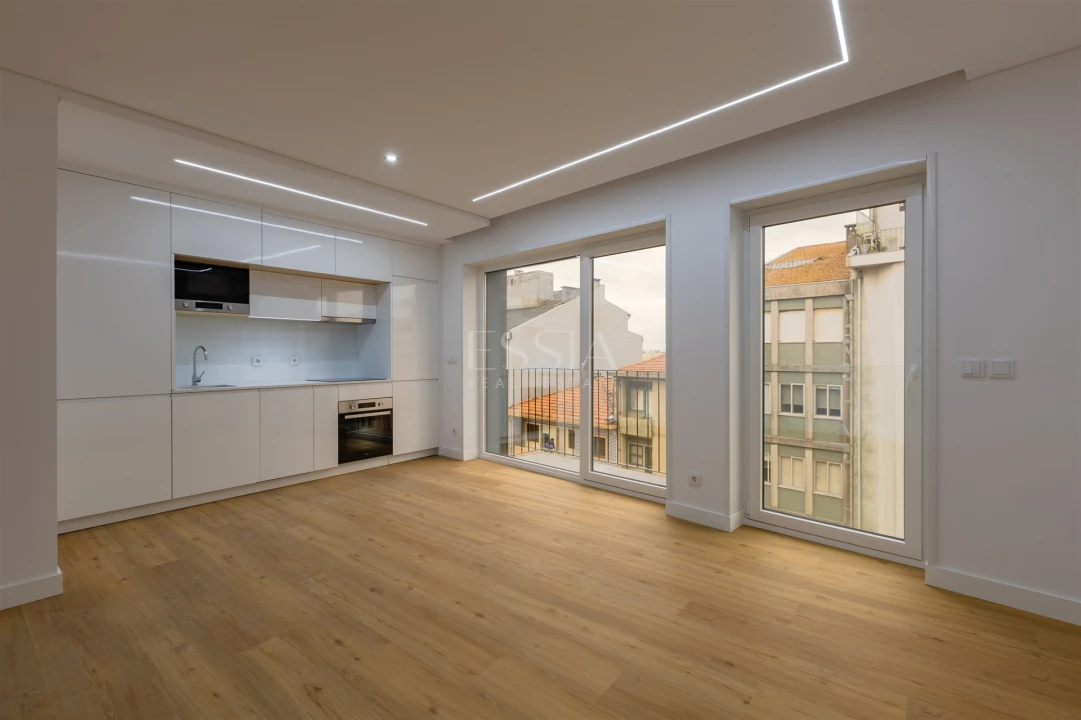 Apartamento T1 para Venda em Cedofeita, Santo Ildefonso, Sé, Miragaia, São Nicolau e Vitória Foto 3
