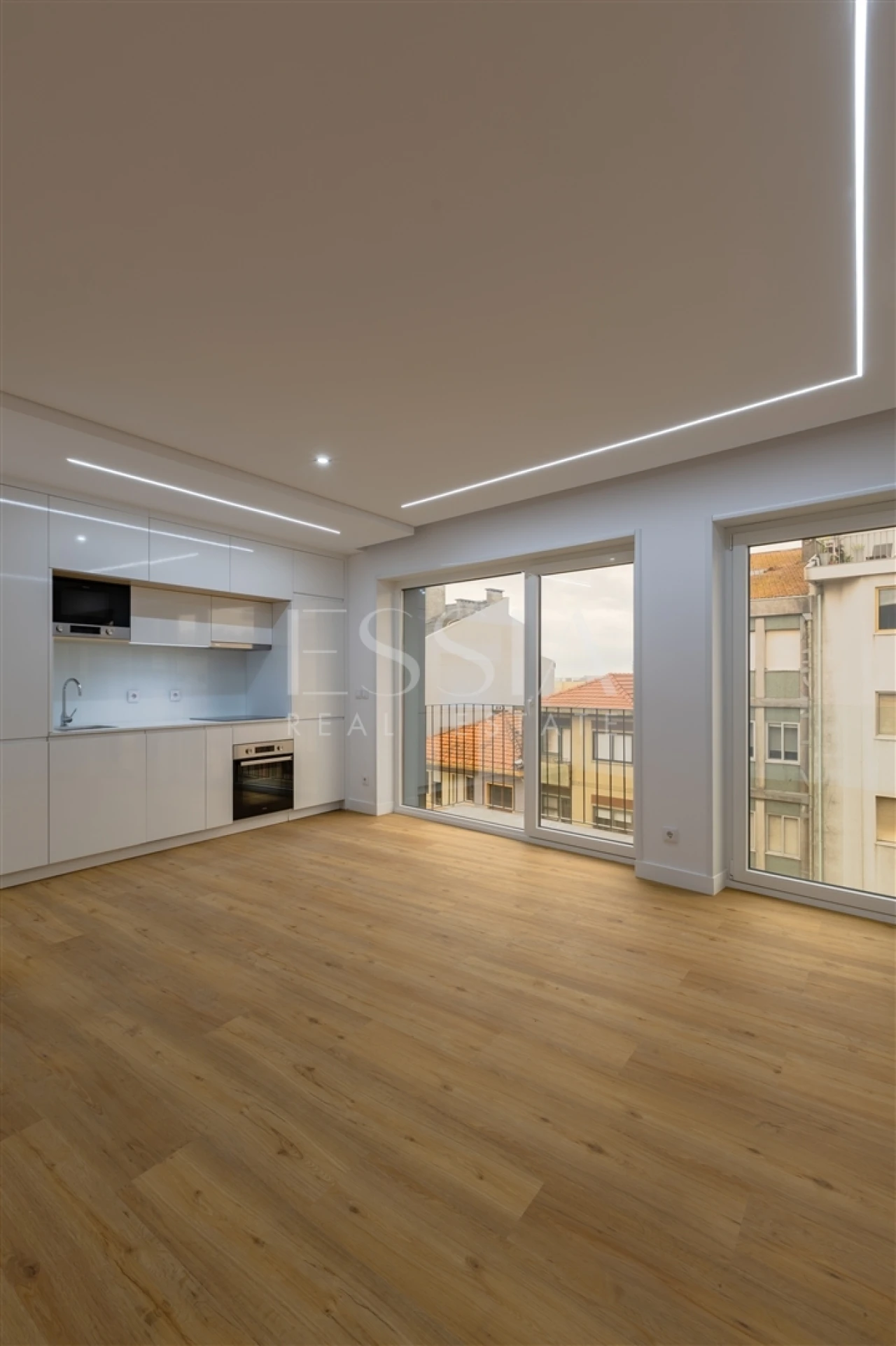 Apartamento T1 para Venda em Cedofeita, Santo Ildefonso, Sé, Miragaia, São Nicolau e Vitória Foto 5