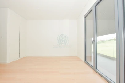 Apartamento T2 para Venda em Pontinha e Famões