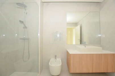 Apartamento T2 para Venda em Pontinha e Famões