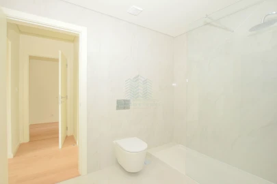 Apartamento T2 para Venda em Pontinha e Famões