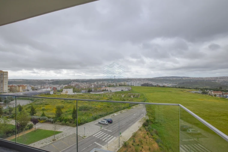 Apartamento T2 para Venda em Pontinha e Famões Foto 15