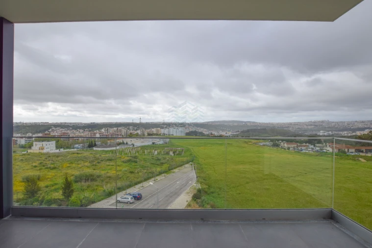 Apartamento T2 para Venda em Pontinha e Famões Foto 12