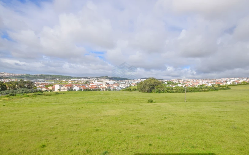 Apartamento T2 para Venda em Pontinha e Famões Foto 29