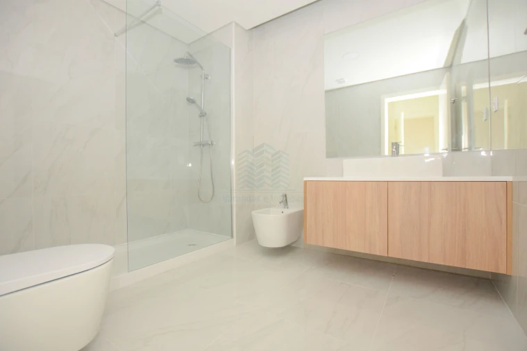 Apartamento T2 para Venda em Pontinha e Famões Foto 41