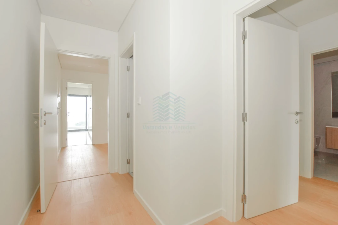 Apartamento T2 para Venda em Pontinha e Famões Foto 32