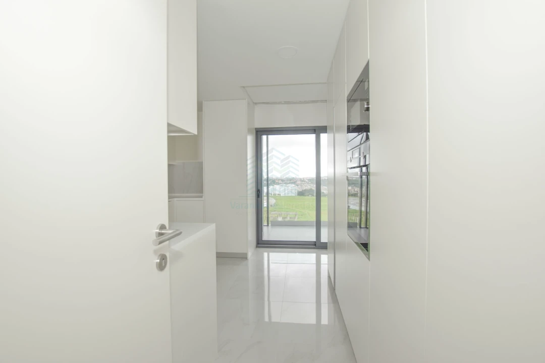 Apartamento T2 para Venda em Pontinha e Famões Foto 4