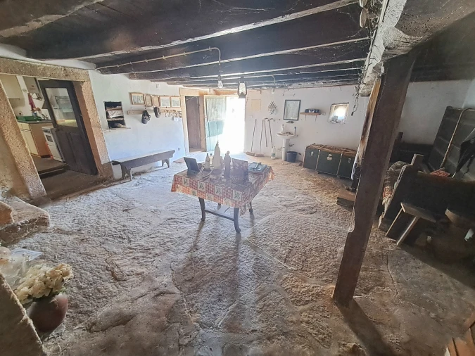 Moradia T3 para Venda em Vilar Seco Foto 10