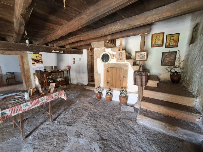 Moradia T3 para Venda em Vilar Seco Foto 8