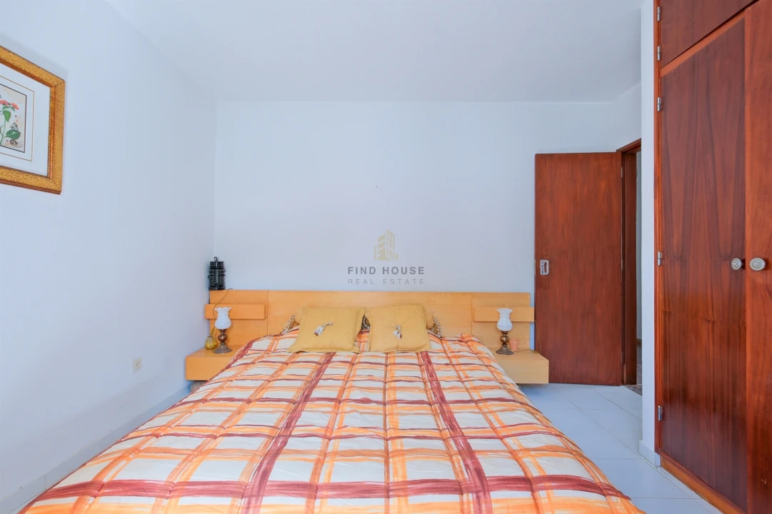 Moradia T3 para Venda em Bordeira Foto 23