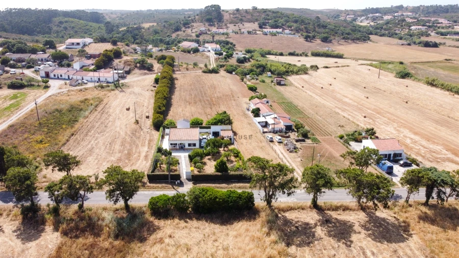 Moradia T3 para Venda em Bordeira Foto 31