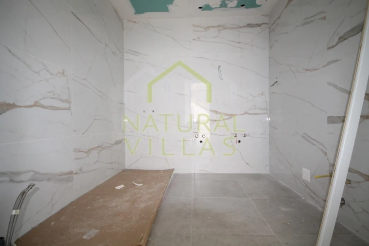 Moradia T3 para Venda em Armação de Pera Foto 6