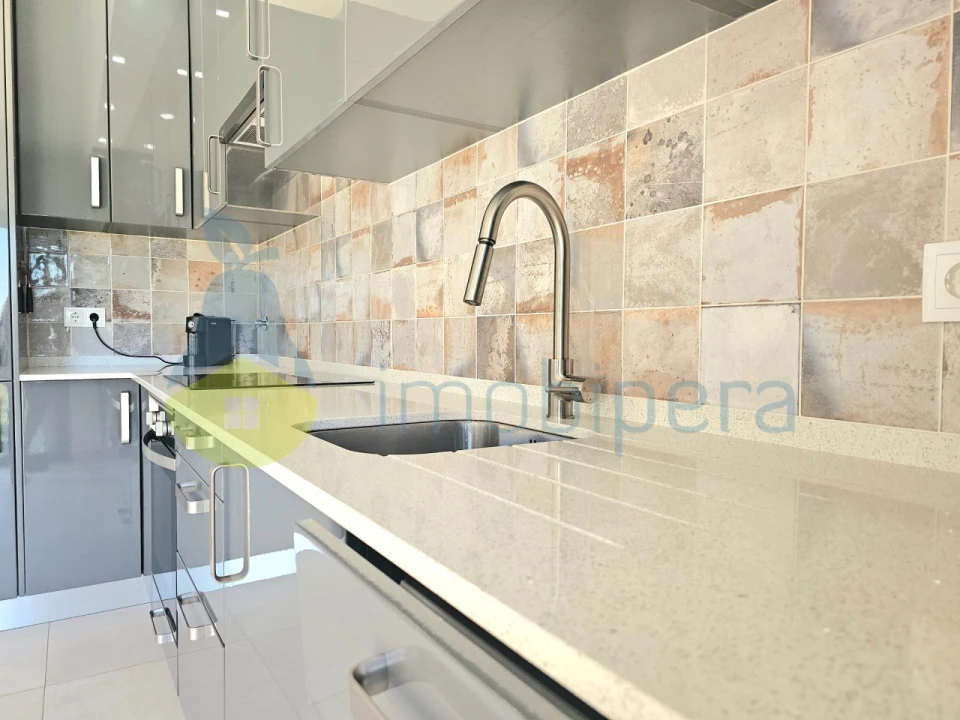 Moradia T1 para Venda em Armação de Pera Foto 13