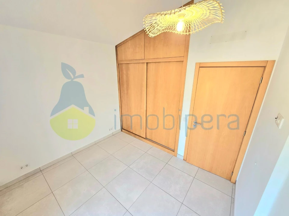 Moradia T1 para Venda em Armação de Pera Foto 15