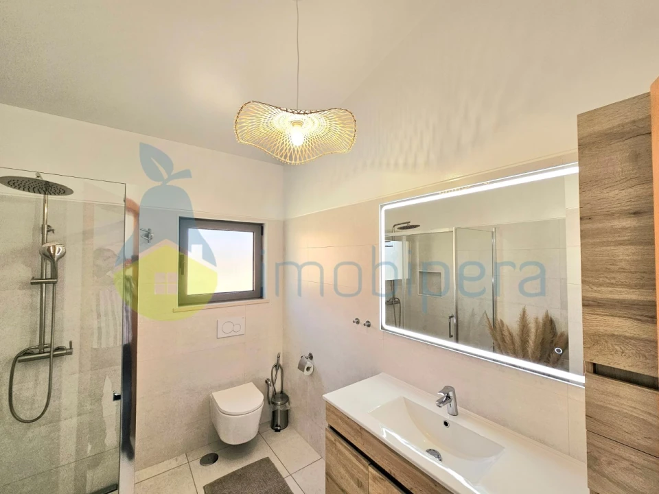 Moradia T1 para Venda em Armação de Pera Foto 19