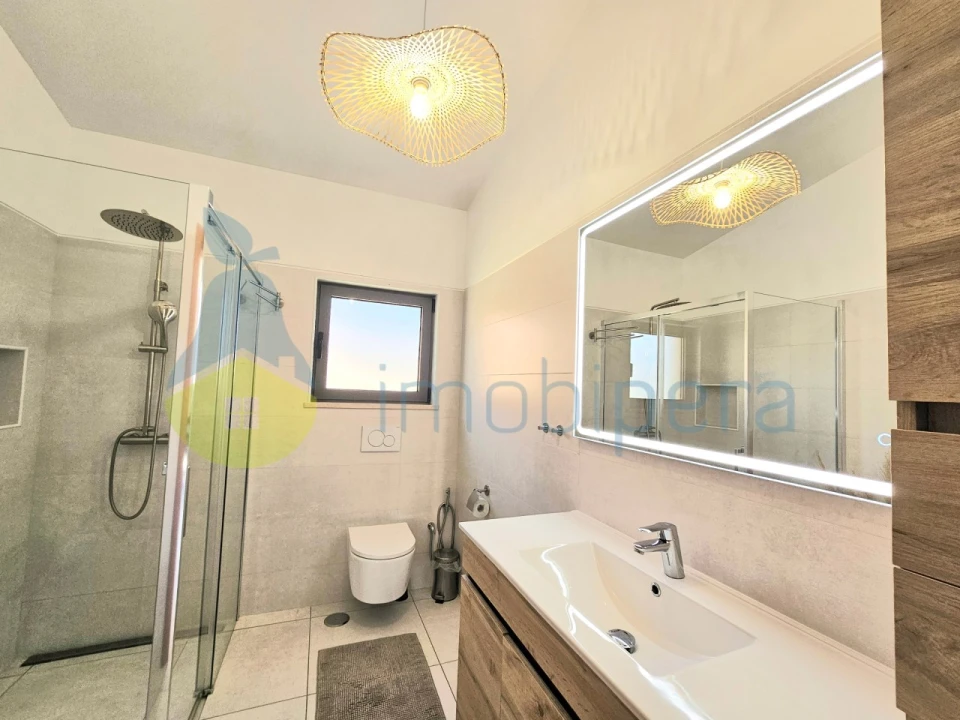 Moradia T1 para Venda em Armação de Pera Foto 22