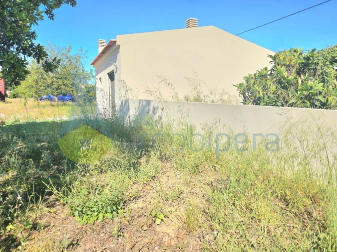 Moradia T1 para Venda em Armação de Pera Foto 3