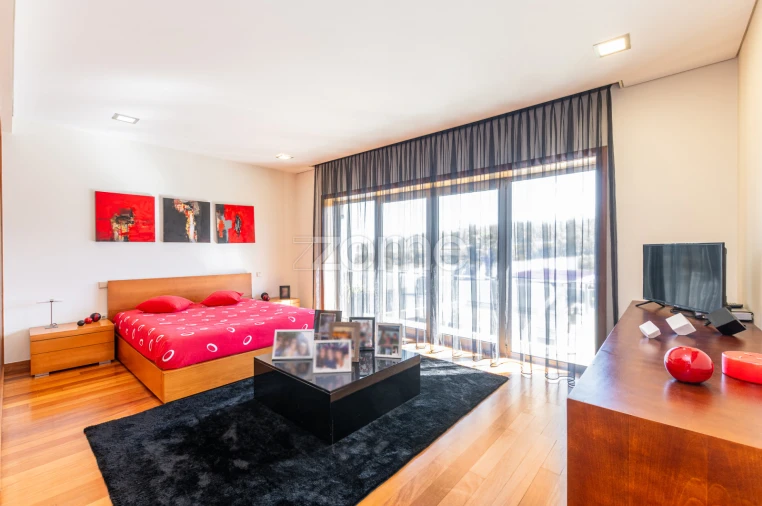 Moradia T4 para Venda em Junqueira Foto 36