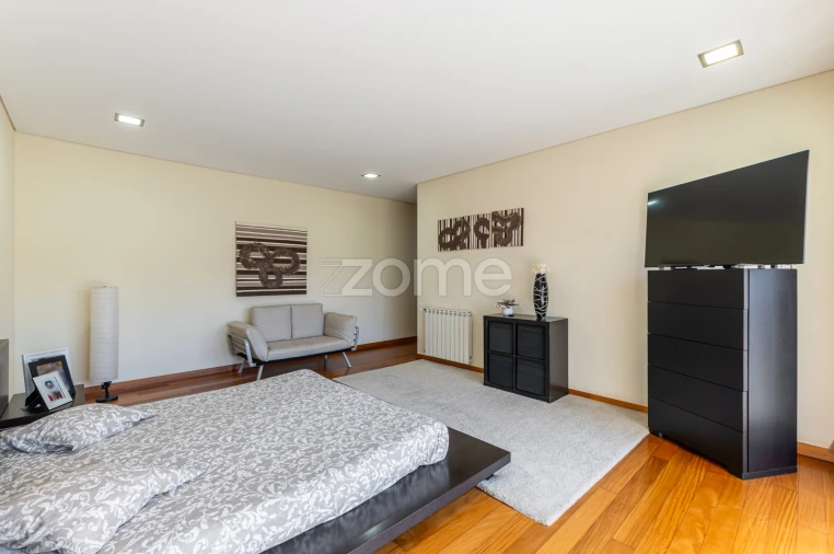 Moradia T4 para Venda em Junqueira Foto 53