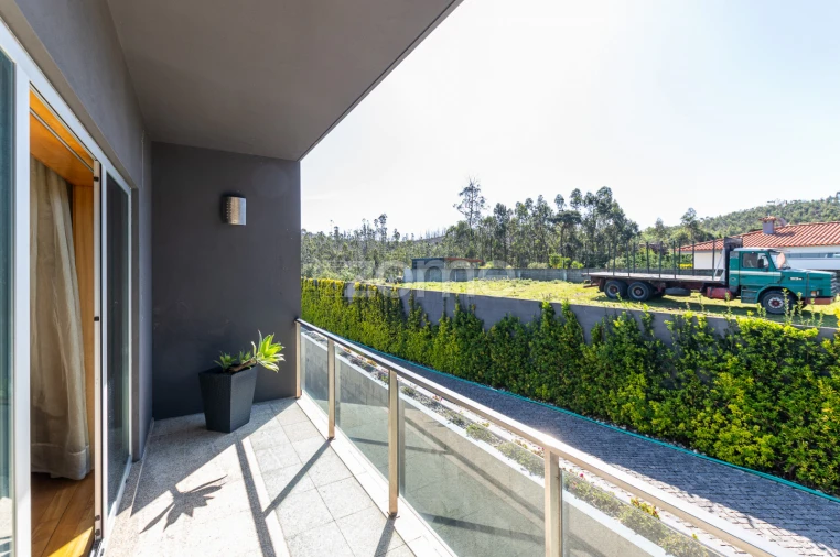 Moradia T4 para Venda em Junqueira Foto 54