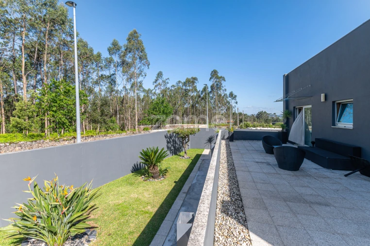 Moradia T4 para Venda em Junqueira Foto 63