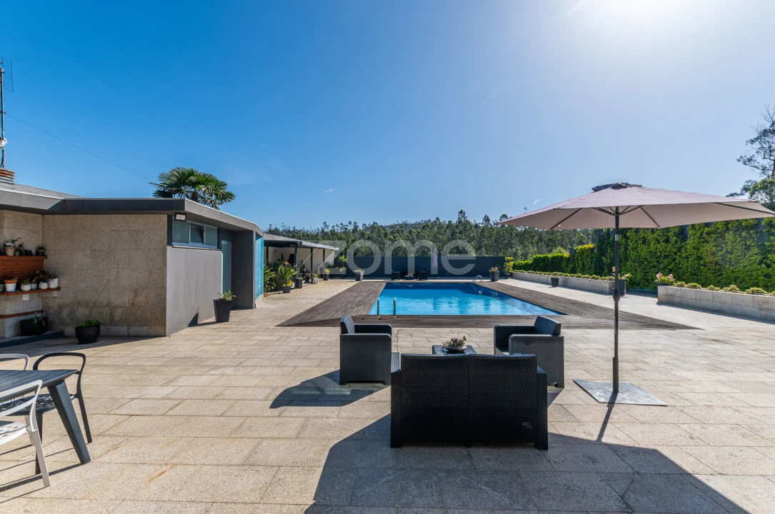 Moradia T4 para Venda em Junqueira Foto 9