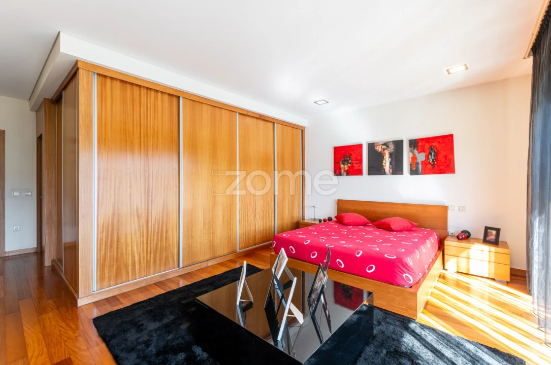 Moradia T4 para Venda em Junqueira Foto 37