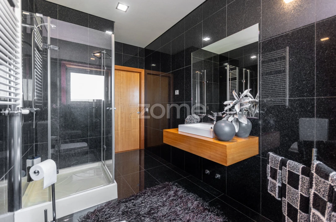 Moradia T4 para Venda em Junqueira Foto 41