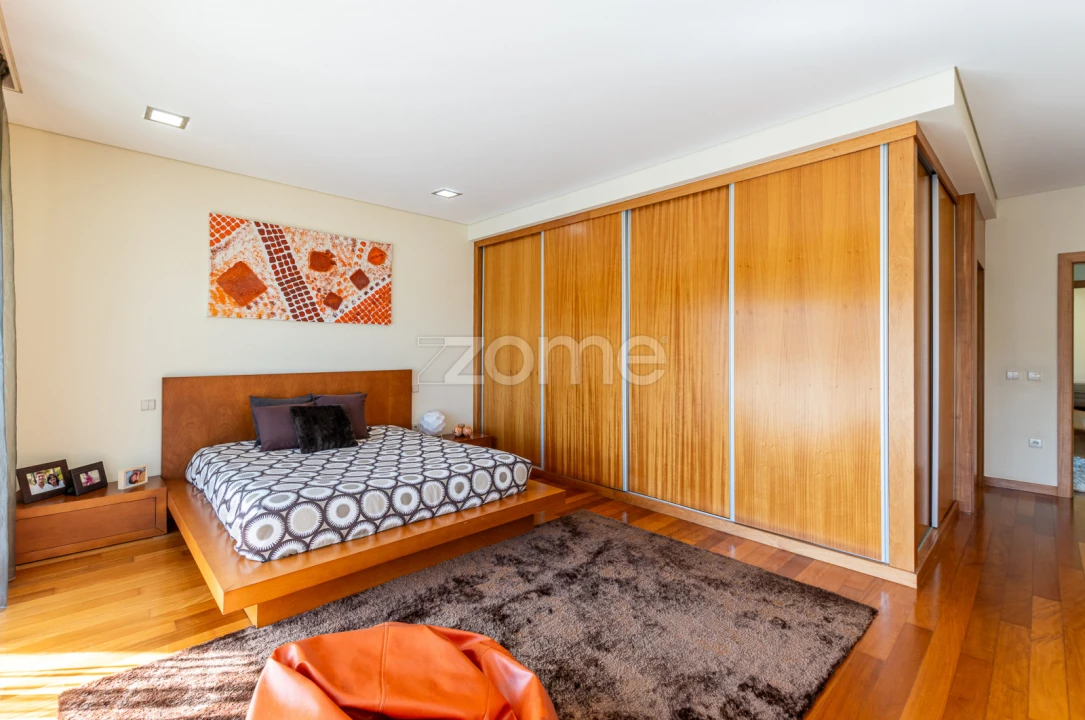 Moradia T4 para Venda em Junqueira Foto 43