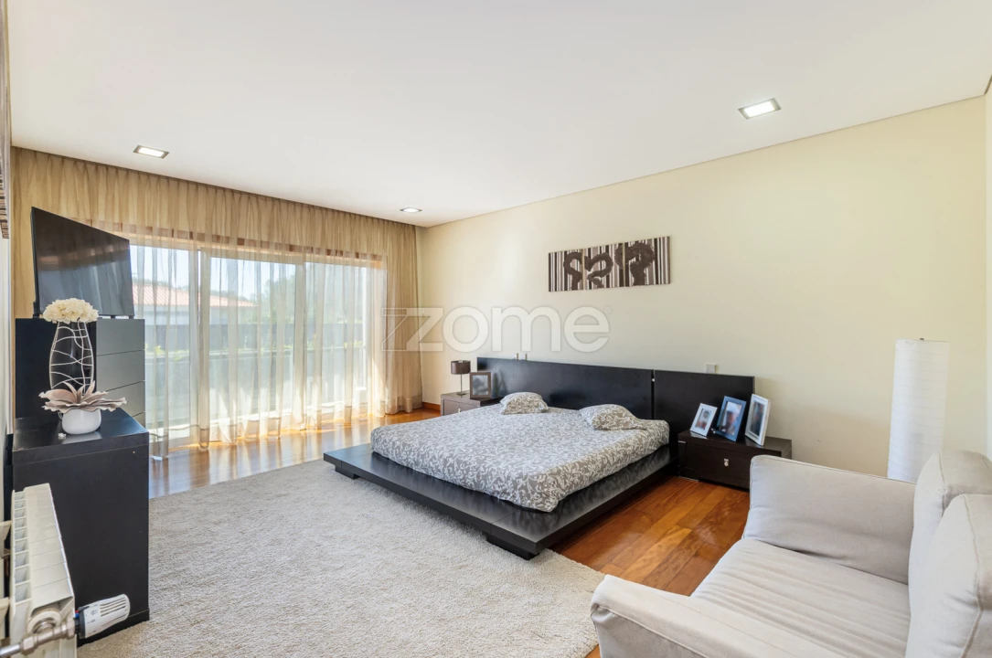 Moradia T4 para Venda em Junqueira Foto 50