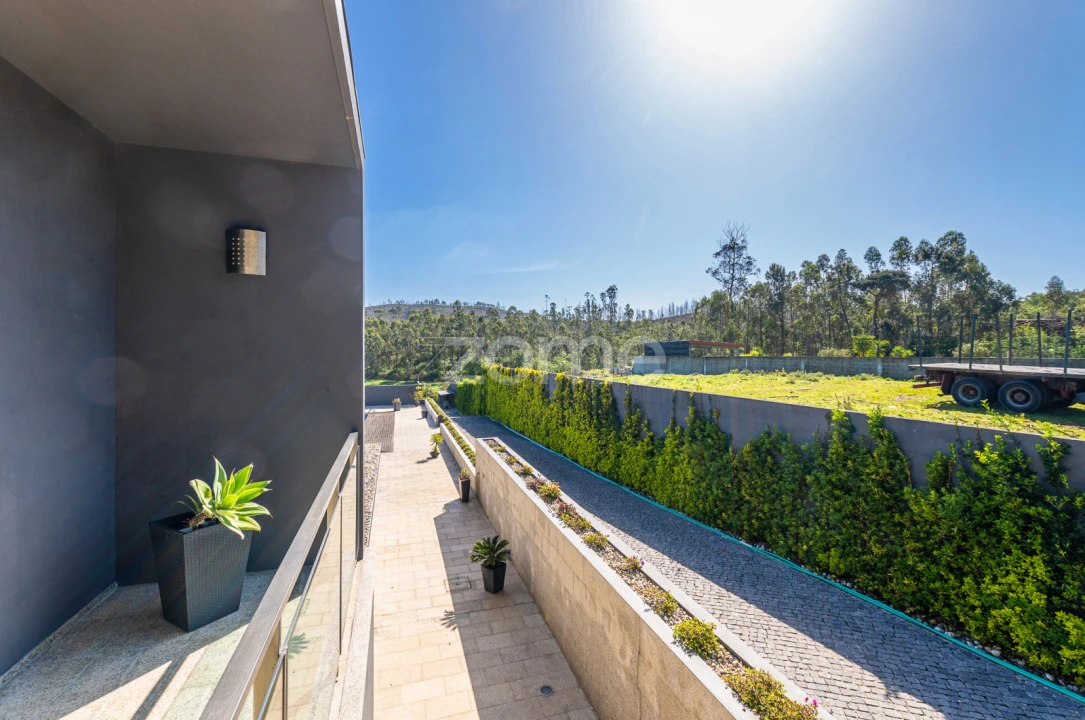 Moradia T4 para Venda em Junqueira Foto 55