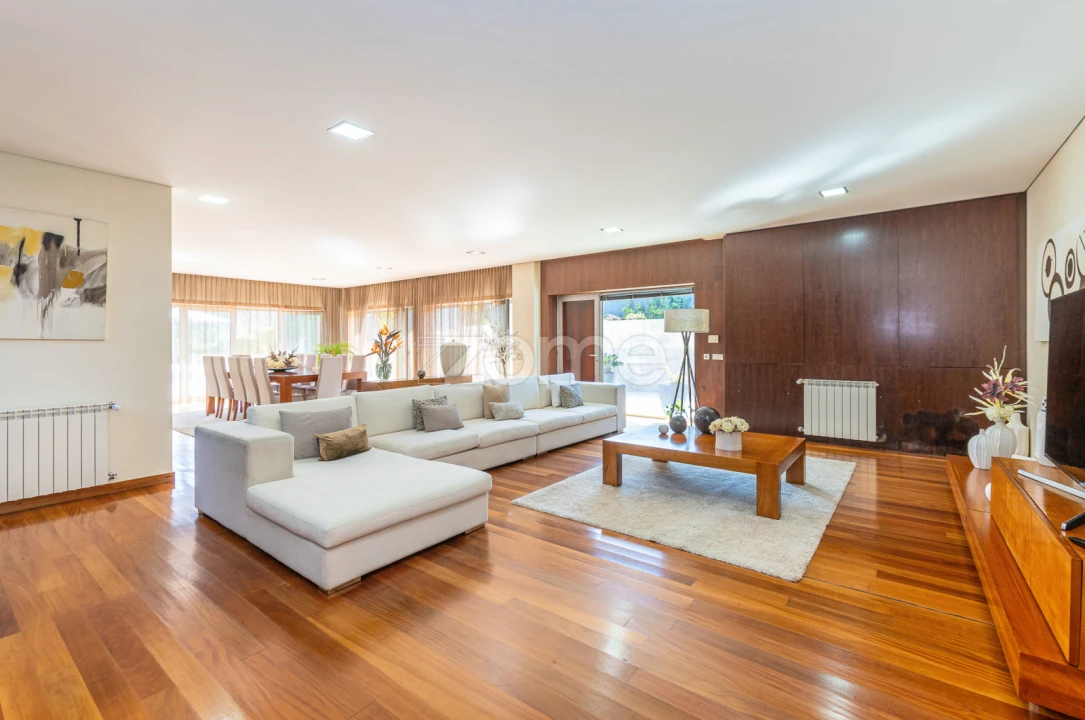 Moradia T4 para Venda em Junqueira Foto 12