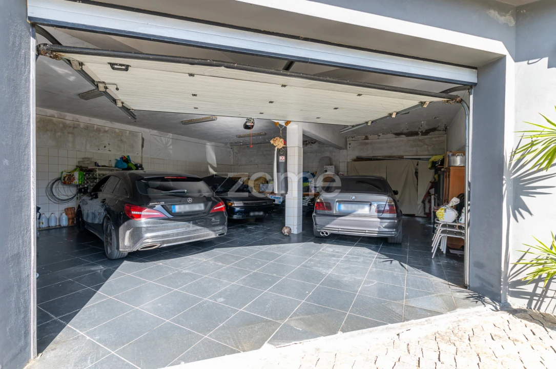 Moradia T4 para Venda em Junqueira Foto 68