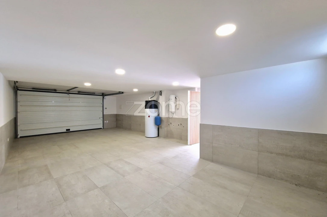 Moradia T3 para Venda em Merelim (São Paio), Panoias e Parada de Tibães Foto 49