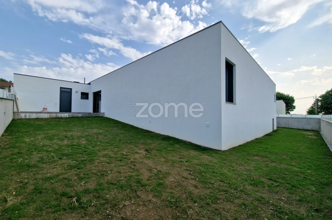 Moradia T3 para Venda em Merelim (São Paio), Panoias e Parada de Tibães Foto 22