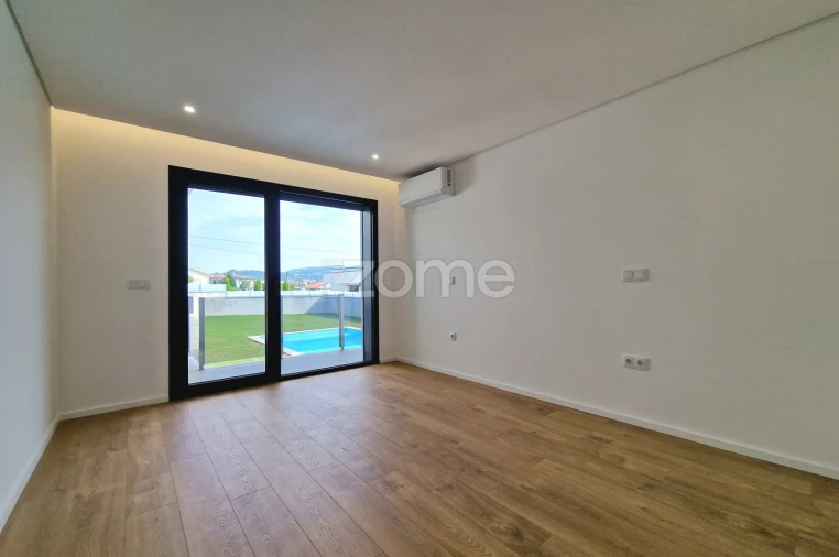 Moradia T3 para Venda em Merelim (São Paio), Panoias e Parada de Tibães Foto 35