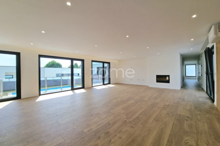 Moradia T3 para Venda em Merelim (São Paio), Panoias e Parada de Tibães Foto 9