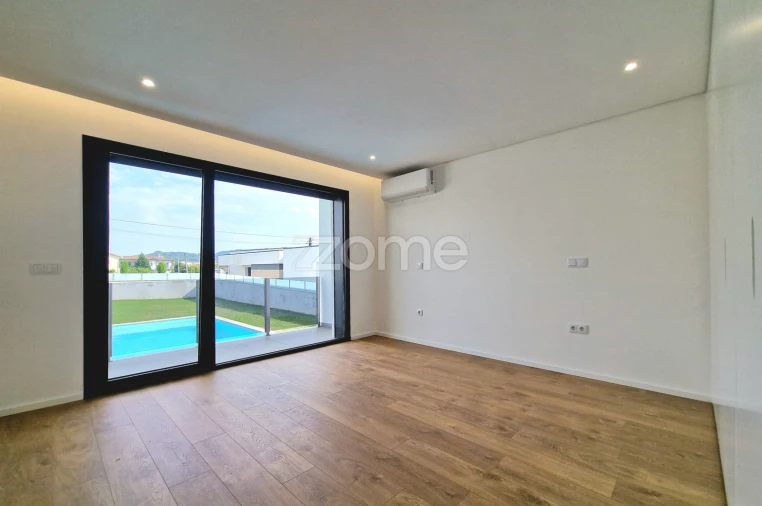 Moradia T3 para Venda em Merelim (São Paio), Panoias e Parada de Tibães Foto 31