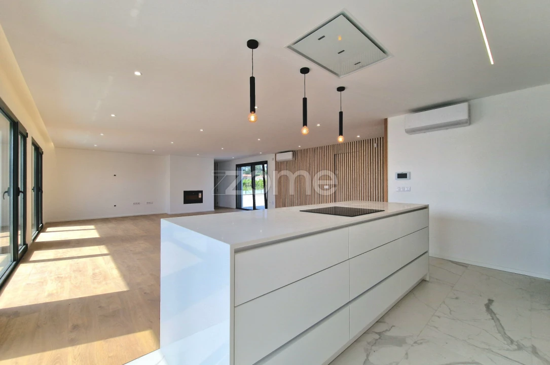 Moradia T3 para Venda em Merelim (São Paio), Panoias e Parada de Tibães Foto 13