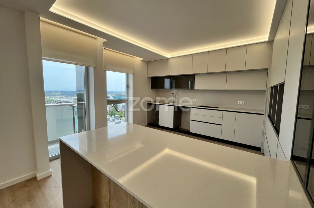 Apartamento T4 para Venda em Ranhados Foto 1