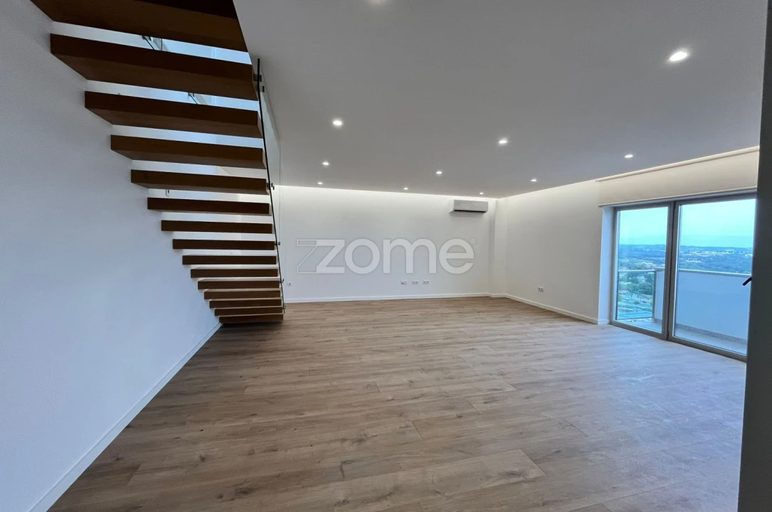 Apartamento T4 para Venda em Ranhados Foto 6