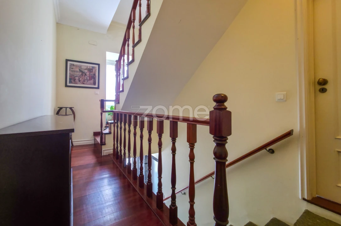 Moradia T7 para Venda em Ponta Delgada (São Sebastião) Foto 17