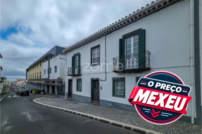 Moradia T7 para Venda em Ponta Delgada (São Sebastião)