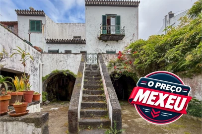 Moradia T7 para Venda em Ponta Delgada (São Sebastião)
