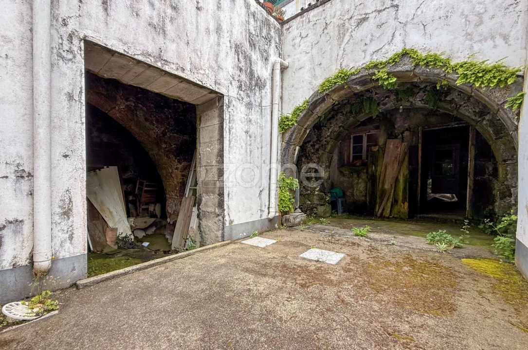 Moradia T7 para Venda em Ponta Delgada (São Sebastião) Foto 32